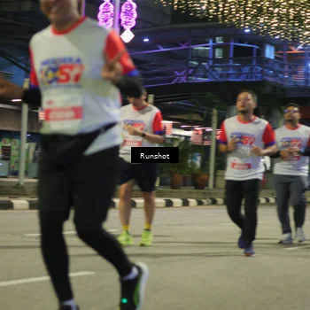 Runner Photo 4959913