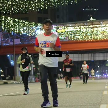 Runner Photo 4960515