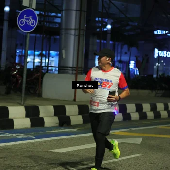 Runner Photo 4960954