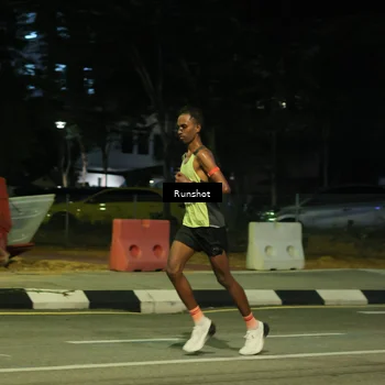 Runner Photo 4960978