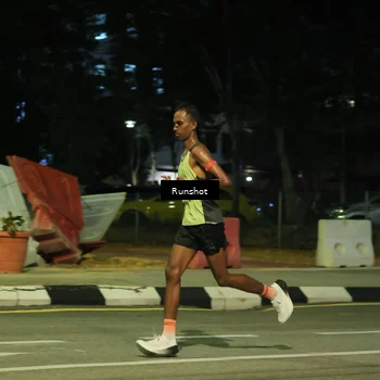 Runner Photo 4960981