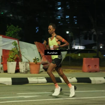 Runner Photo 4960984
