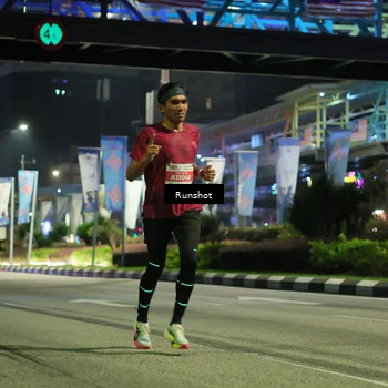 Runner Photo 4961215