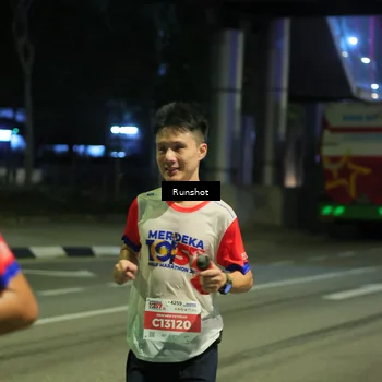 Runner Photo 4961326