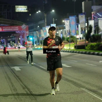 Runner Photo 4961871