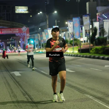Runner Photo 4961872