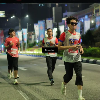 Runner Photo 4962203