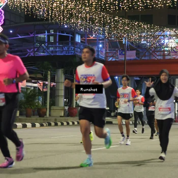 Runner Photo 4962462