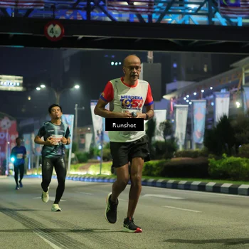 Runner Photo 4962595