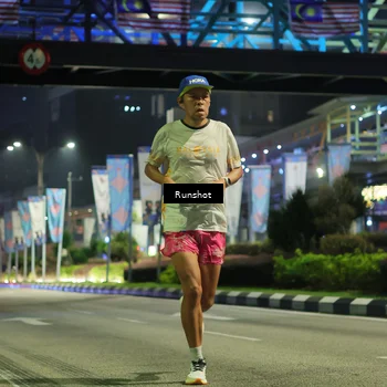 Runner Photo 4962672