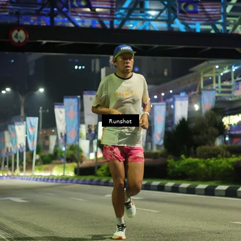 Runner Photo 4962675