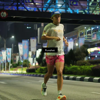 Runner Photo 4962676