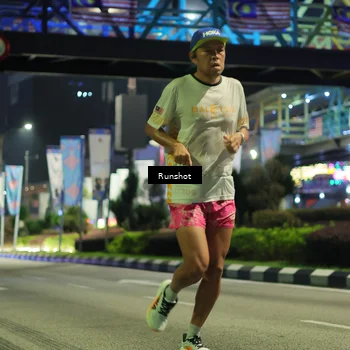 Runner Photo 4962681