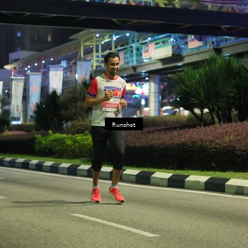 Runner Photo 4962850