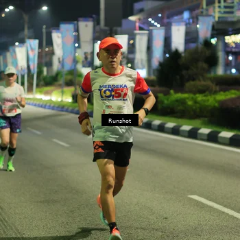 Runner Photo 4962944