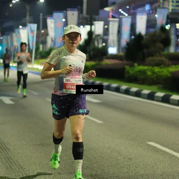 Runner Photo 4962962