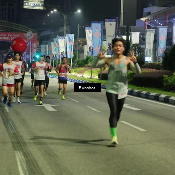 Runner Photo 4962990