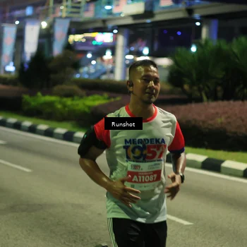 Runner Photo 4963125
