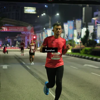 Runner Photo 4963513