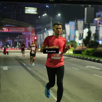 Runner Photo 4963515