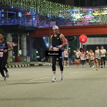 Runner Photo 4963650