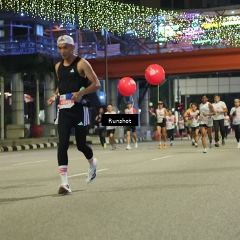 Runner Photo 4963754
