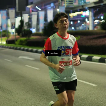 Runner Photo 4963824
