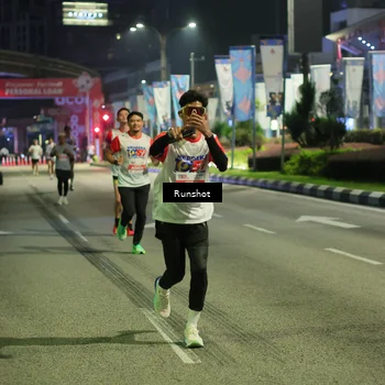Runner Photo 4963875