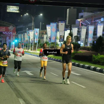Runner Photo 4964102