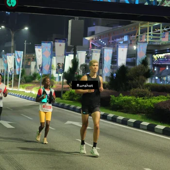 Runner Photo 4964112