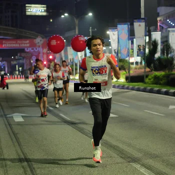 Runner Photo 4964304