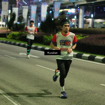Runner Photo 4964417