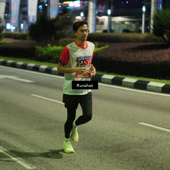 Runner Photo 4964423