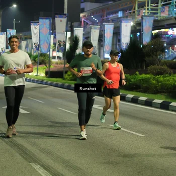 Runner Photo 4964447