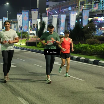 Runner Photo 4964456