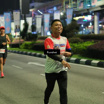 Runner Photo 4964576