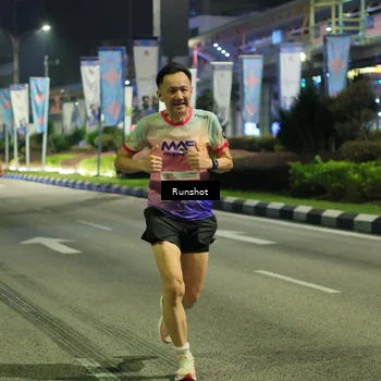 Runner Photo 4964731