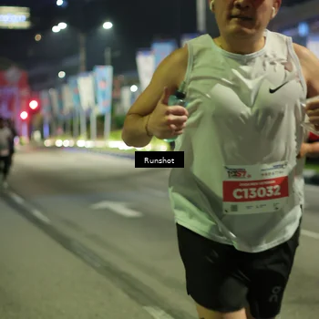 Runner Photo 4964876