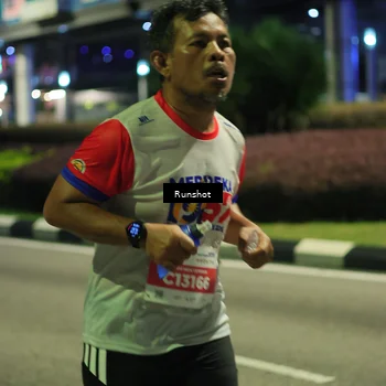 Runner Photo 4964893