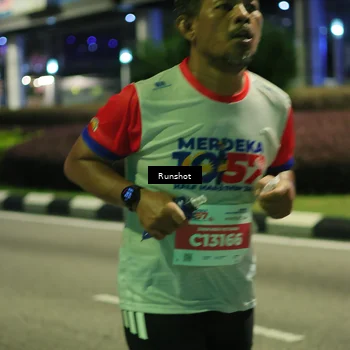 Runner Photo 4964898