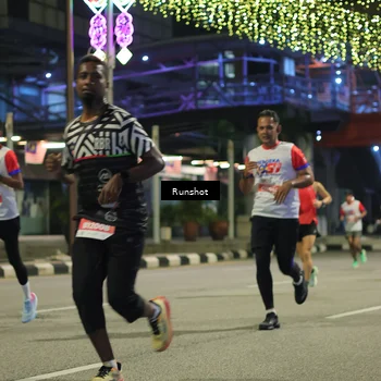Runner Photo 4964941