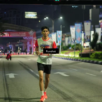 Runner Photo 4965222