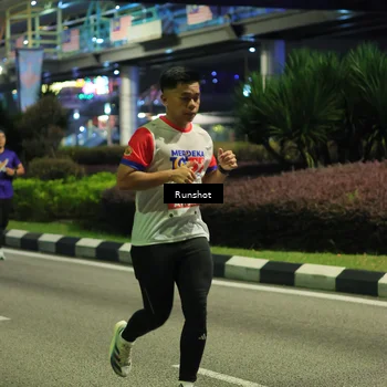 Runner Photo 4965297