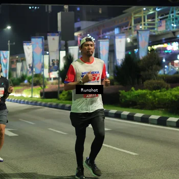 Runner Photo 4965371