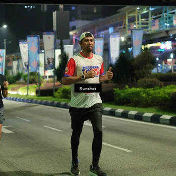 Runner Photo 4965384
