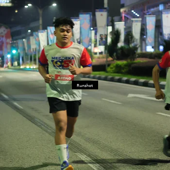 Runner Photo 4965481