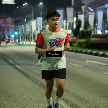 Runner Photo 4965484