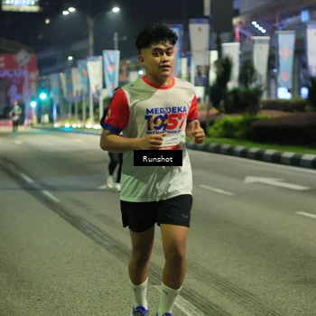Runner Photo 4965485