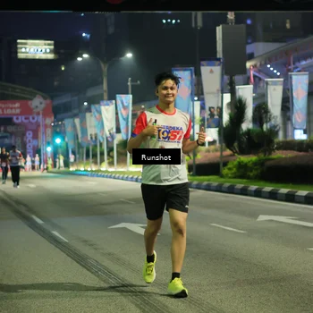 Runner Photo 4965627