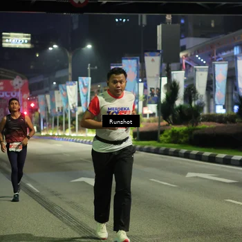 Runner Photo 4965672